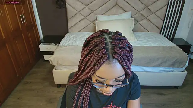 Raquel jones online show from 01.03.25