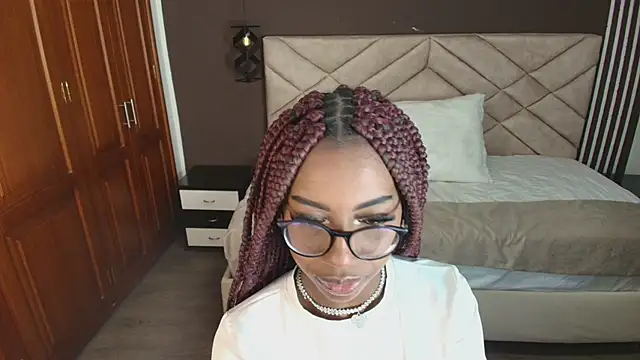 Raquel jones online show from 01.17.25