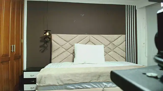 Raquel jones online show from 01.20.25