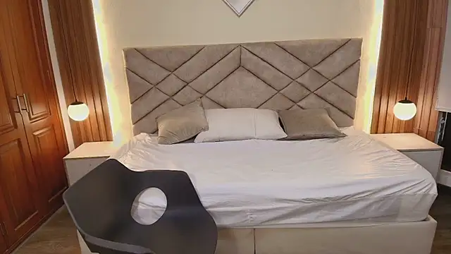 Raquel jones online show from 03.07.26