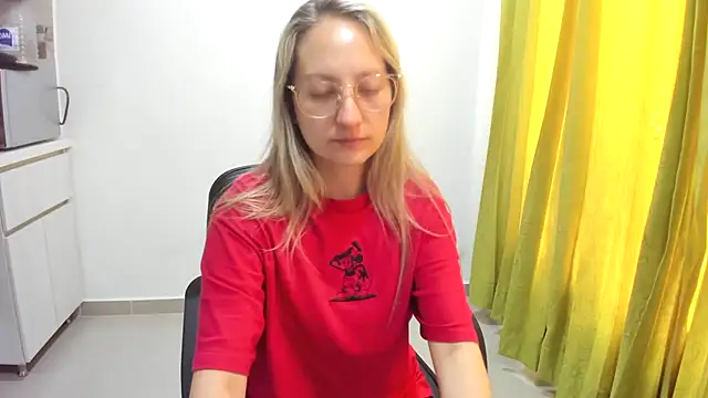Snapshot of Adele_johnsonn1 chatting on 12.02.24 Adele johnsonn1 online show from 12.02.24