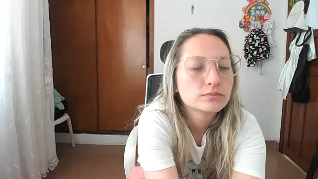 Adele johnsonn1 online show from 10.09.25