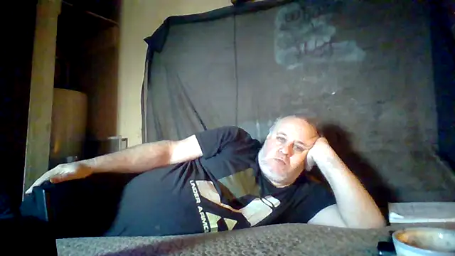 Nightshade7712 online show from 10.15.25