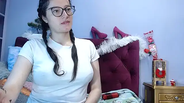 Snapshot of lunazulsj chatting on 01.14.25 lunazulsj online show from 01.14.25