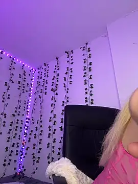 Snapshot of Grecia_21 chatting on 01.14.25 Grecia 21 online show from 01.14.25