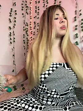 Snapshot of Grecia_21 chatting on 02.14.25 Grecia 21 online show from 02.14.25