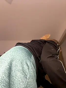 Snapshot of Grecia_21 chatting on 09.30.25 Grecia 21 online show from 09.30.25