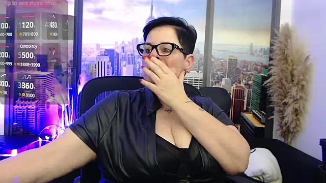 ninarandmann online show from 02.15.25