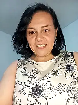 Snapshot of Natasha_milf__ chatting on 02.01.25 Natasha milf   online show from 02.01.25