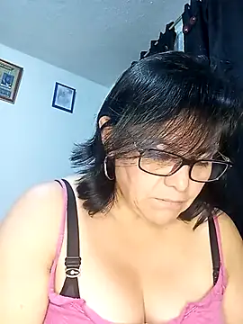 Snapshot of Natasha_milf__ chatting on 02.23.25 Natasha milf   online show from 02.23.25