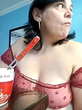 Snapshot of Natasha_milf__ chatting on 02.28.25 Natasha milf   online show from 02.28.25