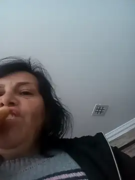 Snapshot of Natasha_milf__ chatting on 03.01.25 Natasha milf   online show from 03.01.25