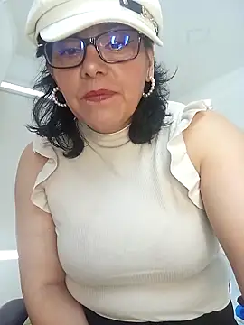 Snapshot of Natasha_milf__ chatting on 03.10.25 Natasha milf   online show from 03.10.25