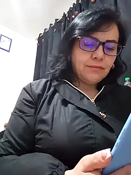 Snapshot of Natasha_milf__ chatting on 03.13.25 Natasha milf   online show from 03.13.25