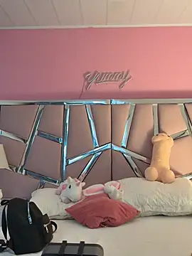 Bonniepark online show from 02.11.25