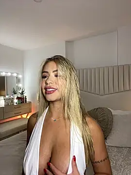  laura 02 online show from 01.13.26