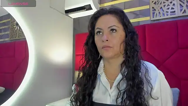 hanny milf online show from 03.01.25