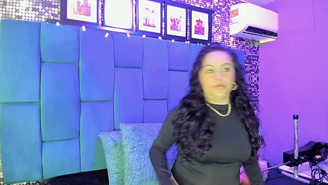 hanny milf online show from 11.18.25