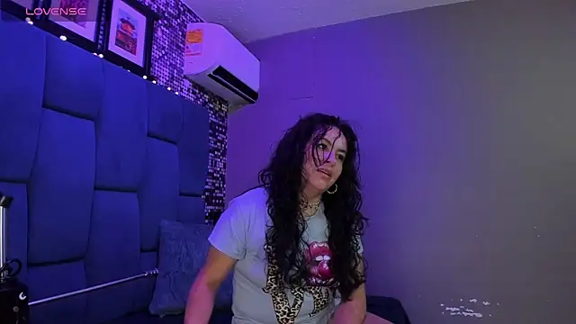 hanny milf online show from 11.20.25