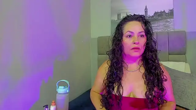 Snapshot of hanny_milf chatting on 07.17.26 hanny milf online show from 07.17.26