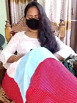 Snapshot of Idhika_Paul chatting on 02.06.25 Idhika Paul online show from 02.06.25