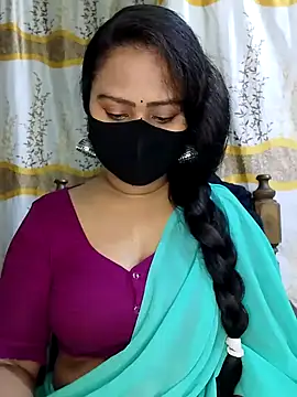 Snapshot of Idhika_Paul chatting on 02.07.25 Idhika Paul online show from 02.07.25