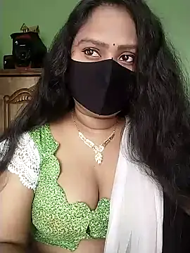 Snapshot of Idhika_Paul chatting on 02.18.25 Idhika Paul online show from 02.18.25