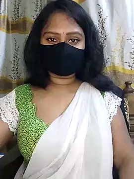 Snapshot of Idhika_Paul chatting on 02.18.25 Idhika Paul online show from 02.18.25