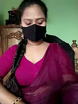 Snapshot of Idhika_Paul chatting on 02.19.25 Idhika Paul online show from 02.19.25