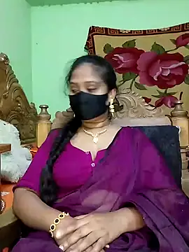 Snapshot of Idhika_Paul chatting on 02.19.25 Idhika Paul online show from 02.19.25