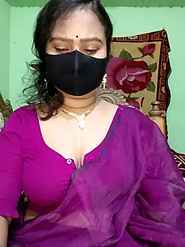 Snapshot of Idhika_Paul chatting on 03.02.25 Idhika Paul online show from 03.02.25