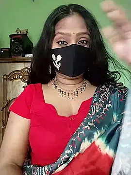 Snapshot of Idhika_Paul chatting on 03.10.25 Idhika Paul online show from 03.10.25