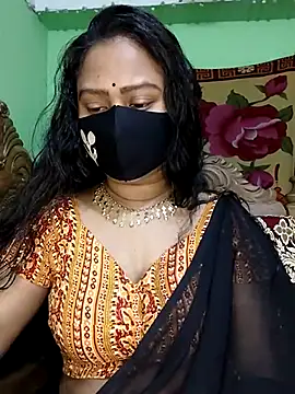 Snapshot of Idhika_Paul chatting on 03.11.25 Idhika Paul online show from 03.11.25