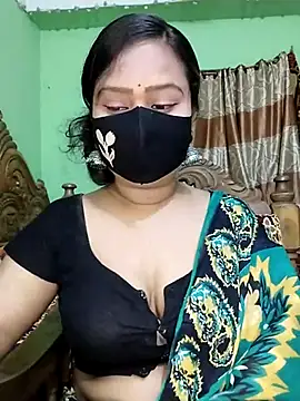 Snapshot of Idhika_Paul chatting on 03.12.25 Idhika Paul online show from 03.12.25