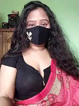 Snapshot of Idhika_Paul chatting on 03.14.25 Idhika Paul online show from 03.14.25