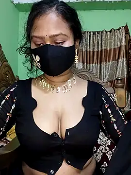 Snapshot of Idhika_Paul chatting on 03.16.25 Idhika Paul online show from 03.16.25