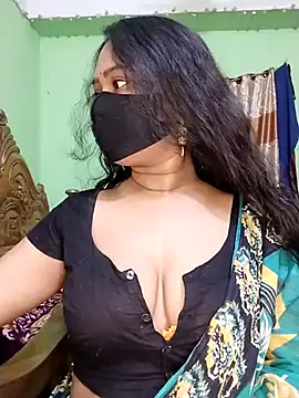 Snapshot of Idhika_Paul chatting on 03.22.25 Idhika Paul online show from 03.22.25