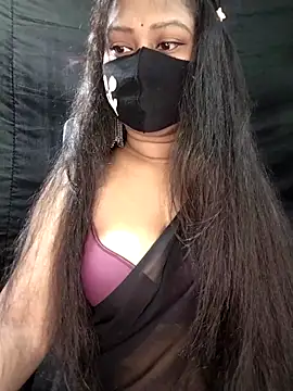 Snapshot of Idhika_Paul chatting on 09.11.25 Idhika Paul online show from 09.11.25