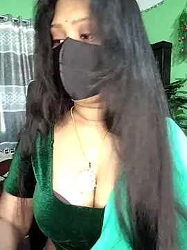 Snapshot of Idhika_Paul chatting on 09.23.25 Idhika Paul online show from 09.23.25