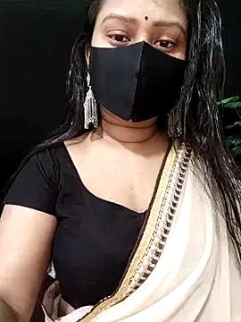 Snapshot of Idhika_Paul chatting on 10.01.25 Idhika Paul online show from 10.01.25