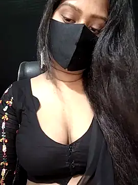 Snapshot of Idhika_Paul chatting on 10.02.25 Idhika Paul online show from 10.02.25