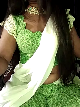 Snapshot of Idhika_Paul chatting on 10.05.25 Idhika Paul online show from 10.05.25