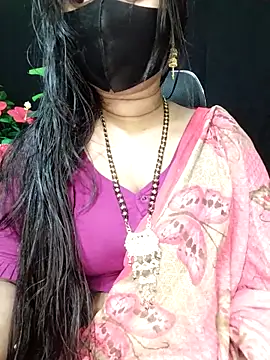 Snapshot of Idhika_Paul chatting on 10.14.25 Idhika Paul online show from 10.14.25