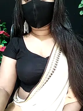 Snapshot of Idhika_Paul chatting on 10.19.25 Idhika Paul online show from 10.19.25