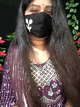 Snapshot of Idhika_Paul chatting on 10.22.25 Idhika Paul online show from 10.22.25