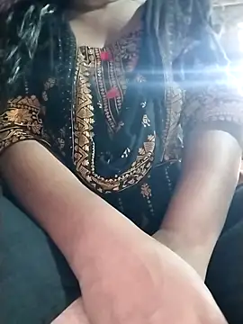 Snapshot of Idhika_Paul chatting on 10.24.25 Idhika Paul online show from 10.24.25