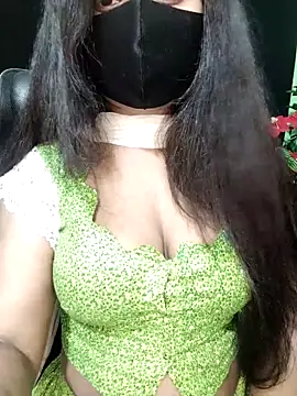 Snapshot of Idhika_Paul chatting on 10.28.25 Idhika Paul online show from 10.28.25