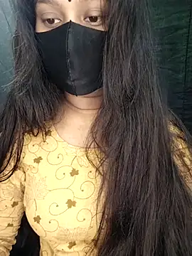 Snapshot of Idhika_Paul chatting on 11.09.25 Idhika Paul online show from 11.09.25