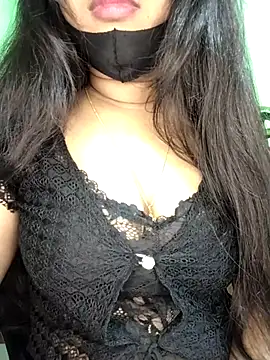 Idhika Paul online show from 02.19.26