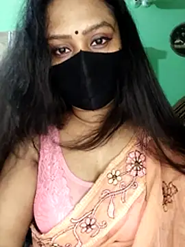 Idhika Paul online show from 04.17.26